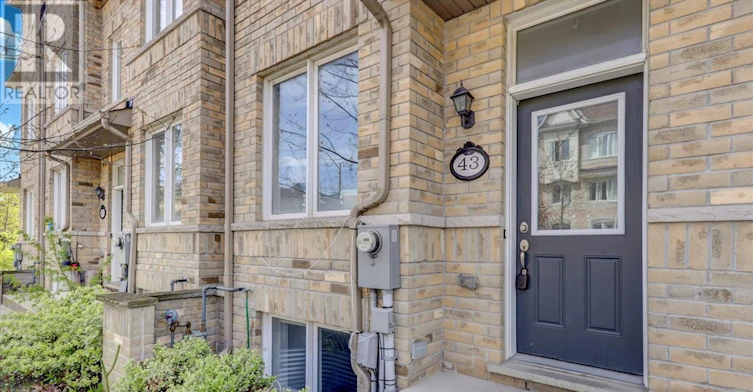 43 Kawneer Terrace, Toronto, ON, M1P 0C2 - 5