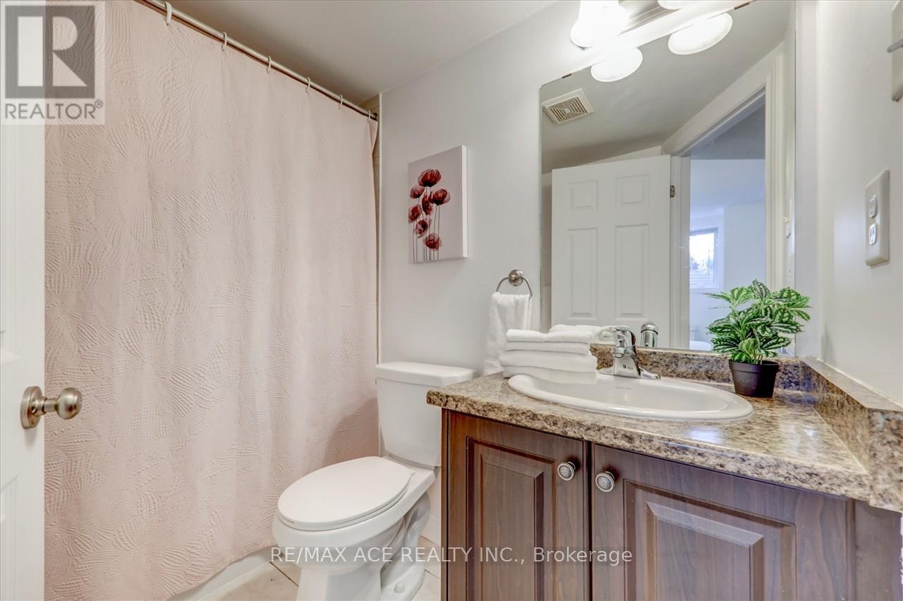 43 Kawneer Terrace, Toronto, ON, M1P 0C2 - 34
