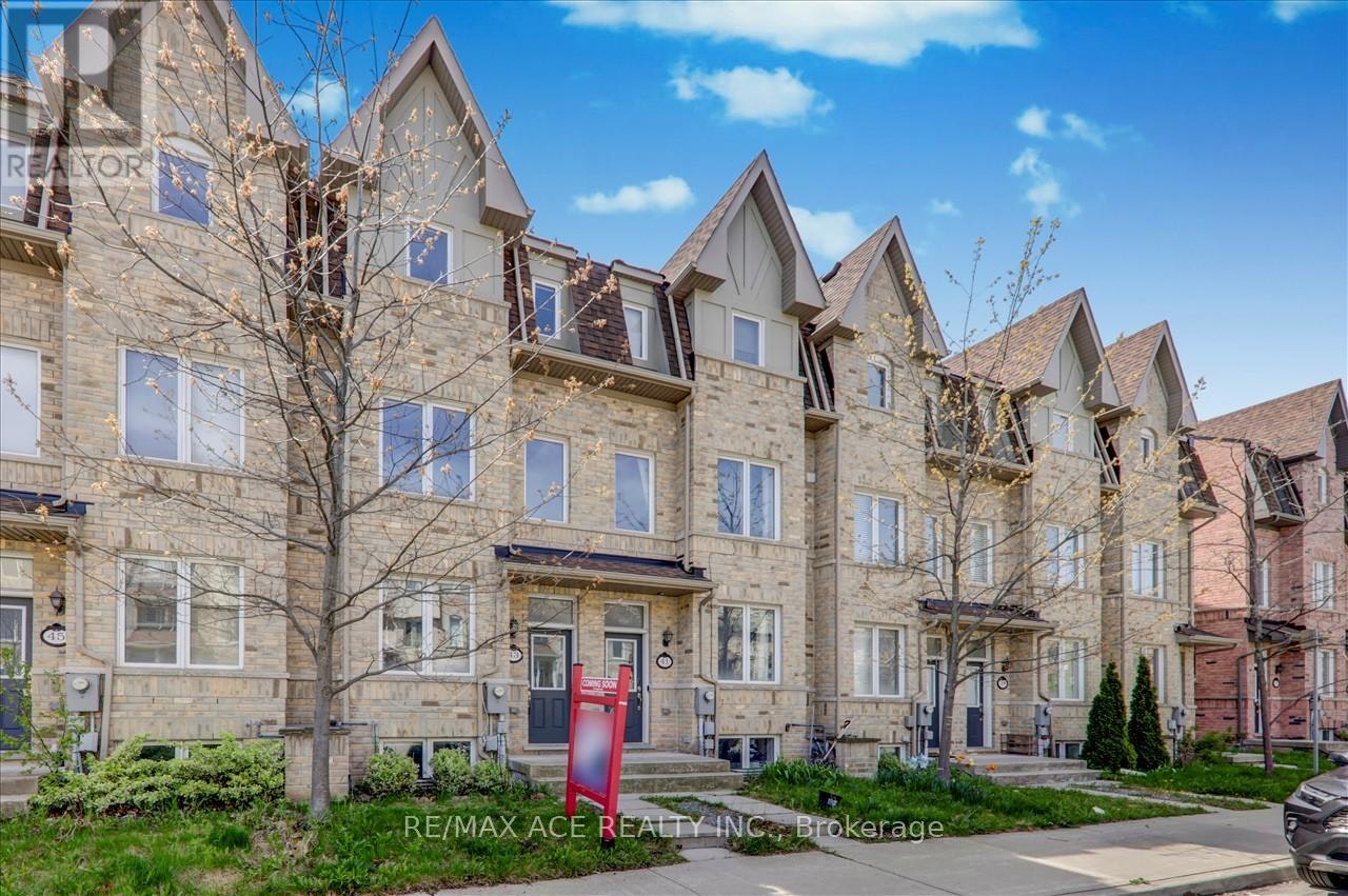 43 Kawneer Terrace, Toronto, ON, M1P 0C2 - 3