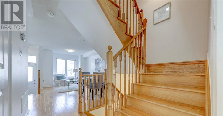 43 Kawneer Terrace, Toronto, ON, M1P 0C2 - 11
