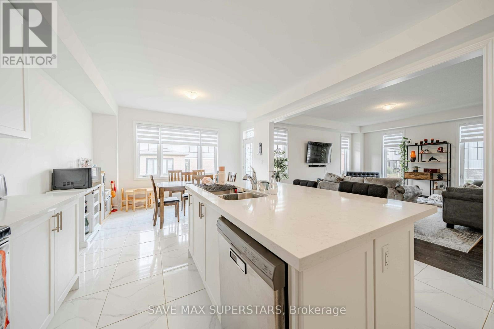 34 Bannister Road, Barrie, ON, L9J 0L5 - 11