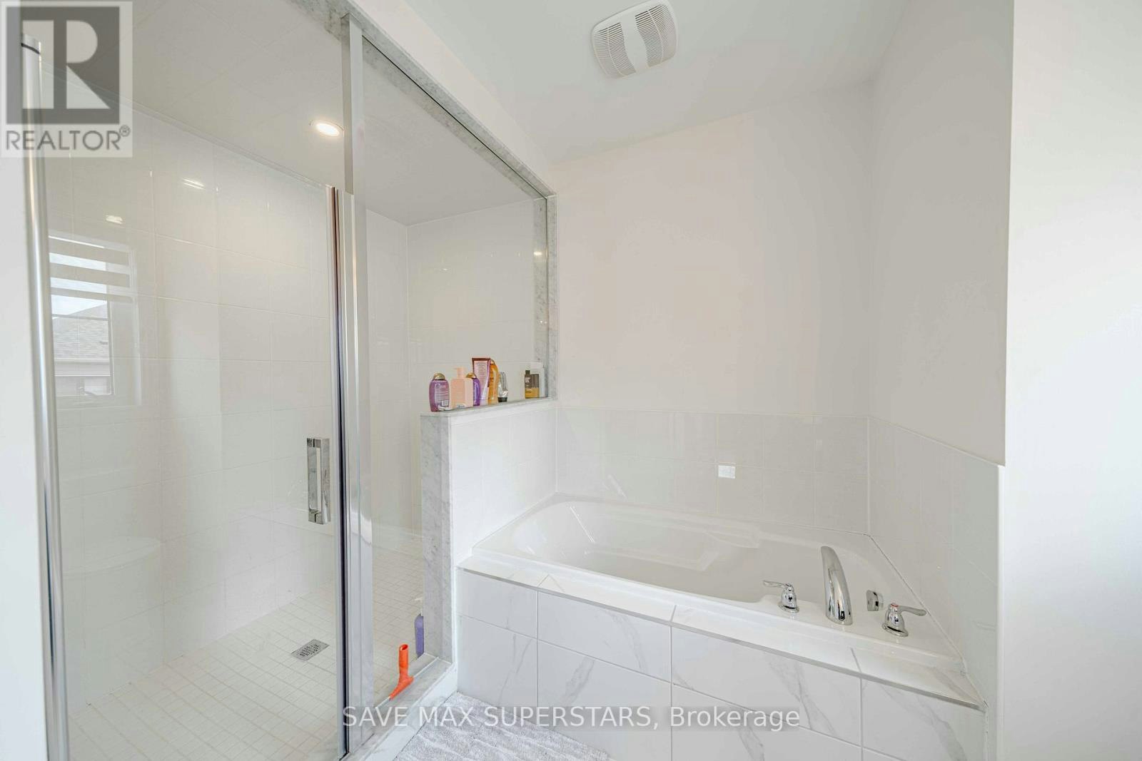 34 Bannister Road, Barrie, ON, L9J 0L5 - 34