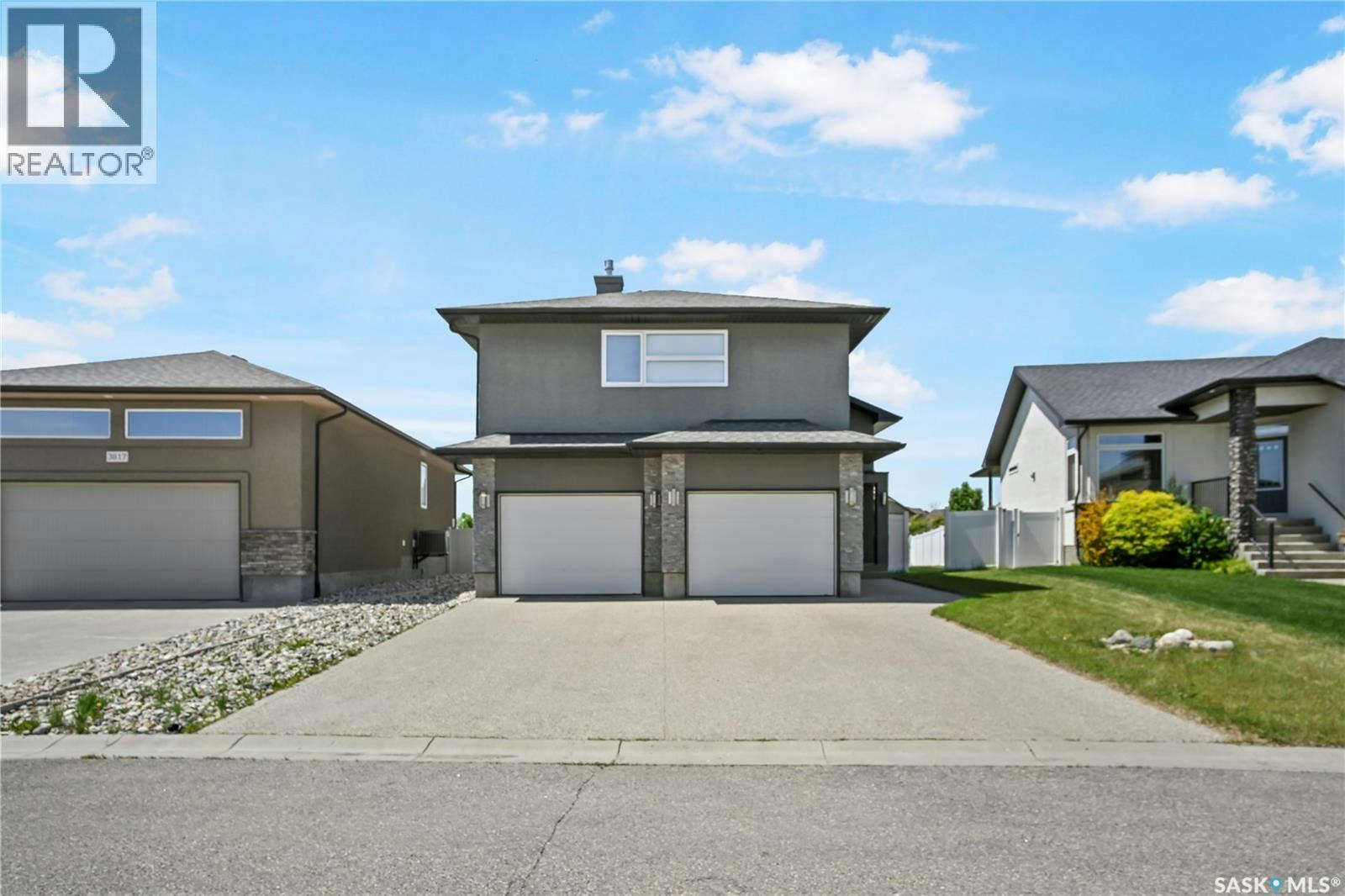 3821 Goldfinch Way, Regina, SK, S4V 1S4