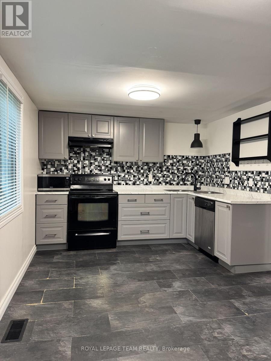145 Penfield Drive, Ottawa, ON, K2K 1M4 - 7