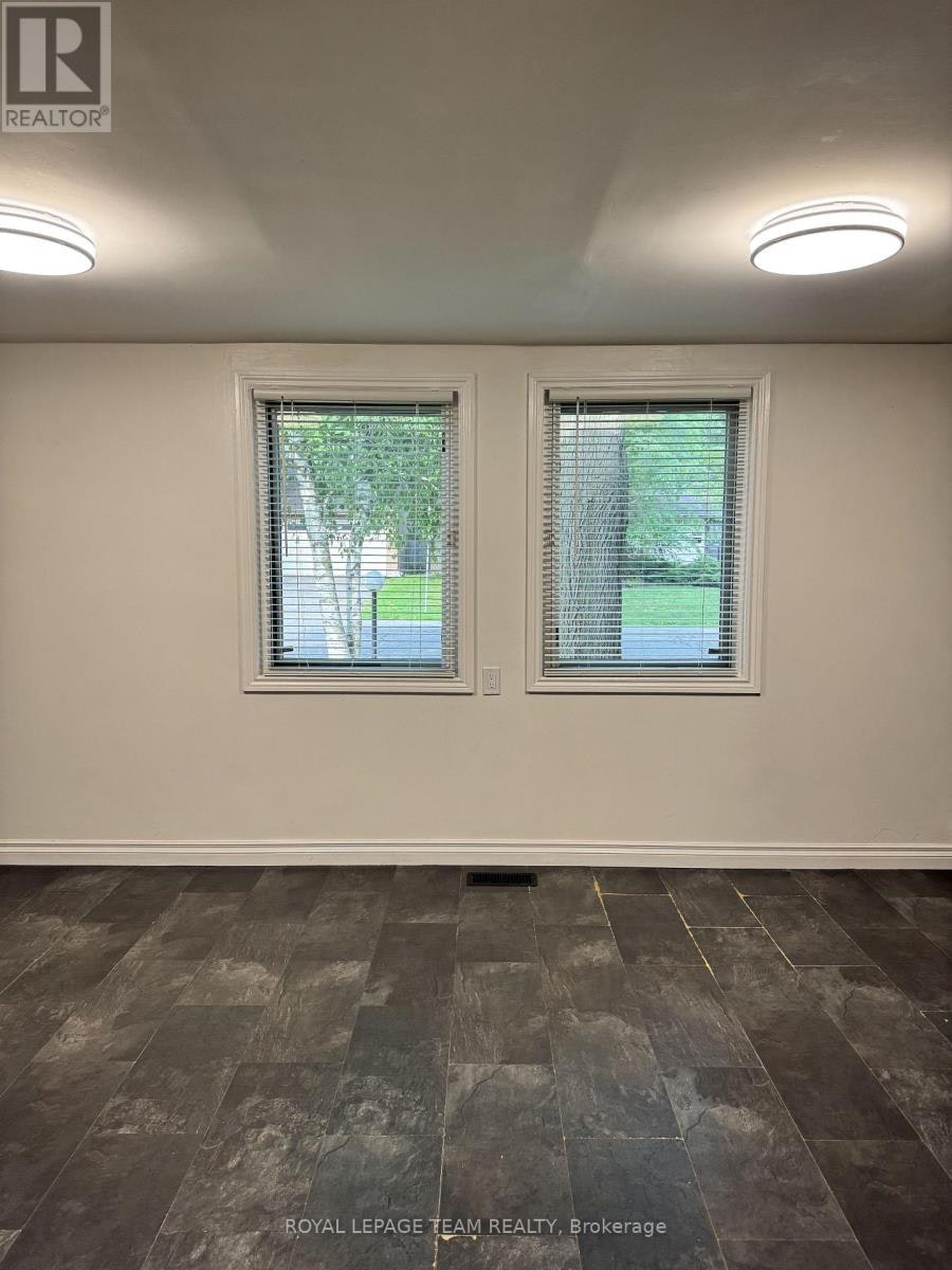 145 Penfield Drive, Ottawa, ON, K2K 1M4 - 6