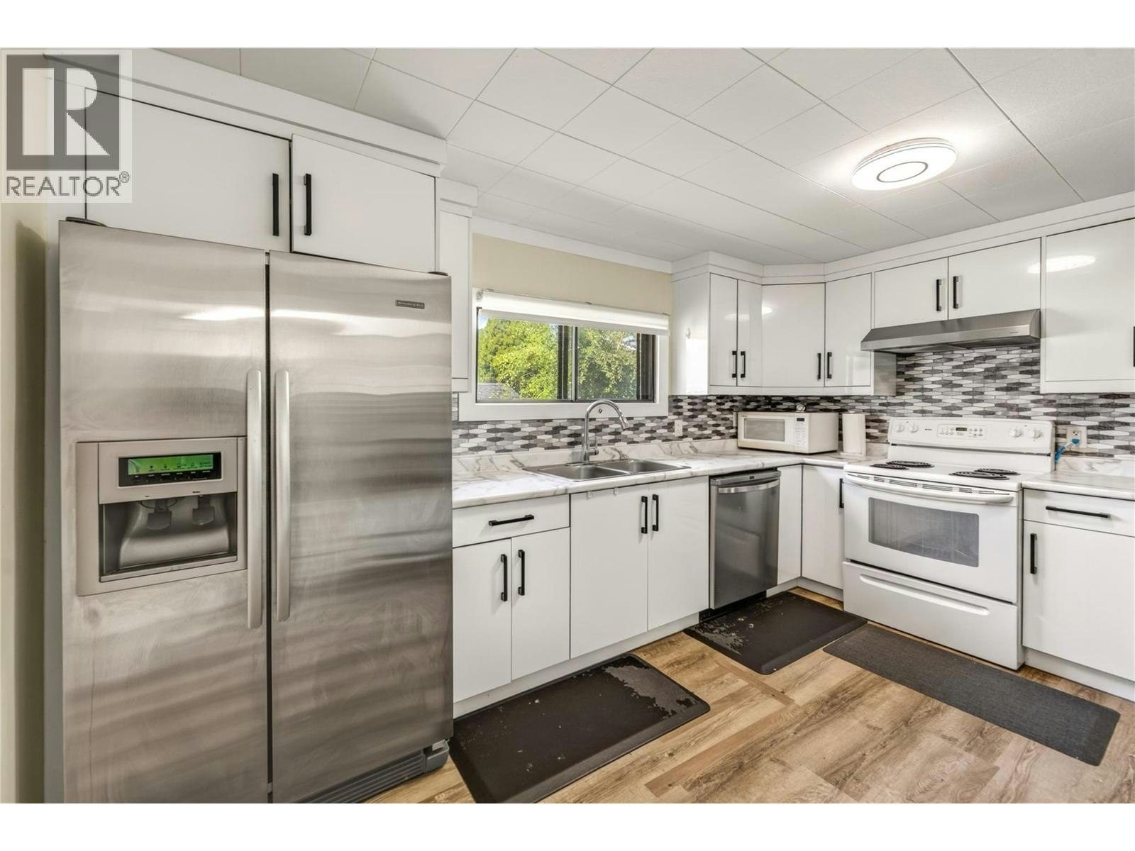 6488 Wolfcub Place Place, Oliver, BC, V0H 1T3 - 9