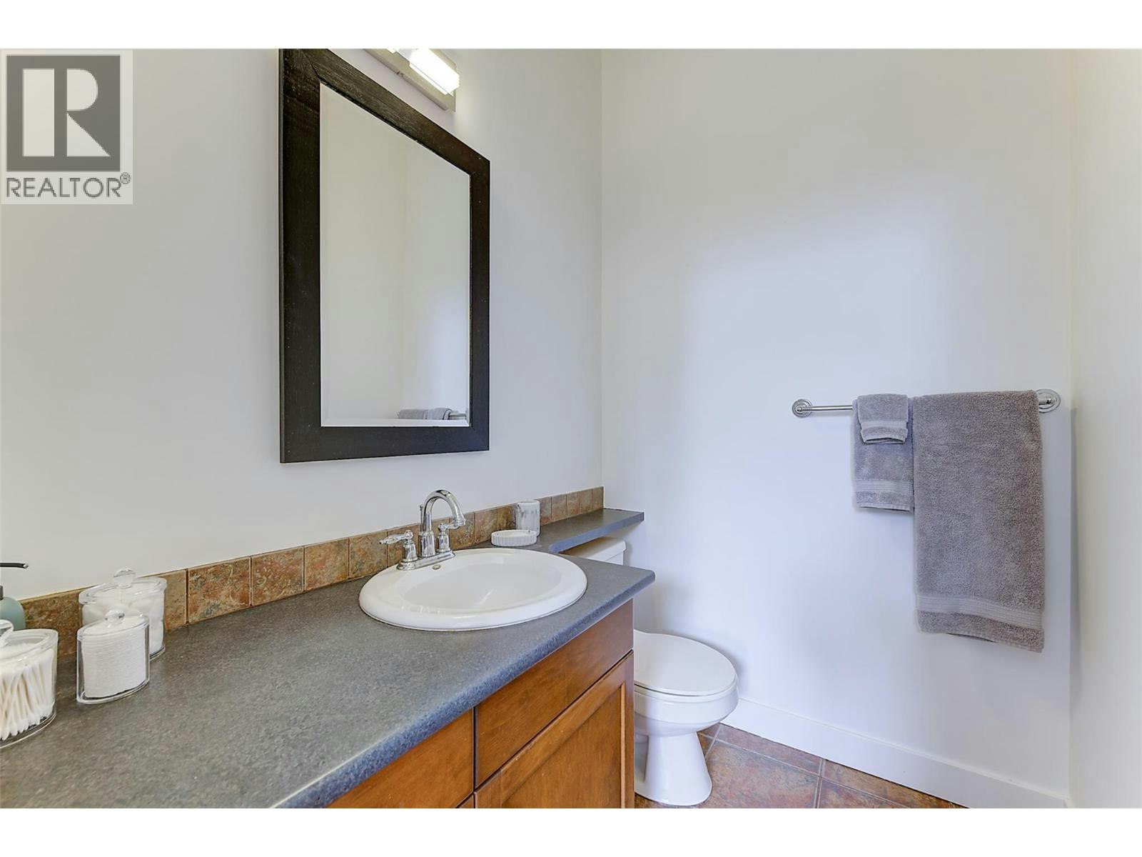 204-1795 Country Club Drive, Kelowna, BC, V1V 2V9 - 21