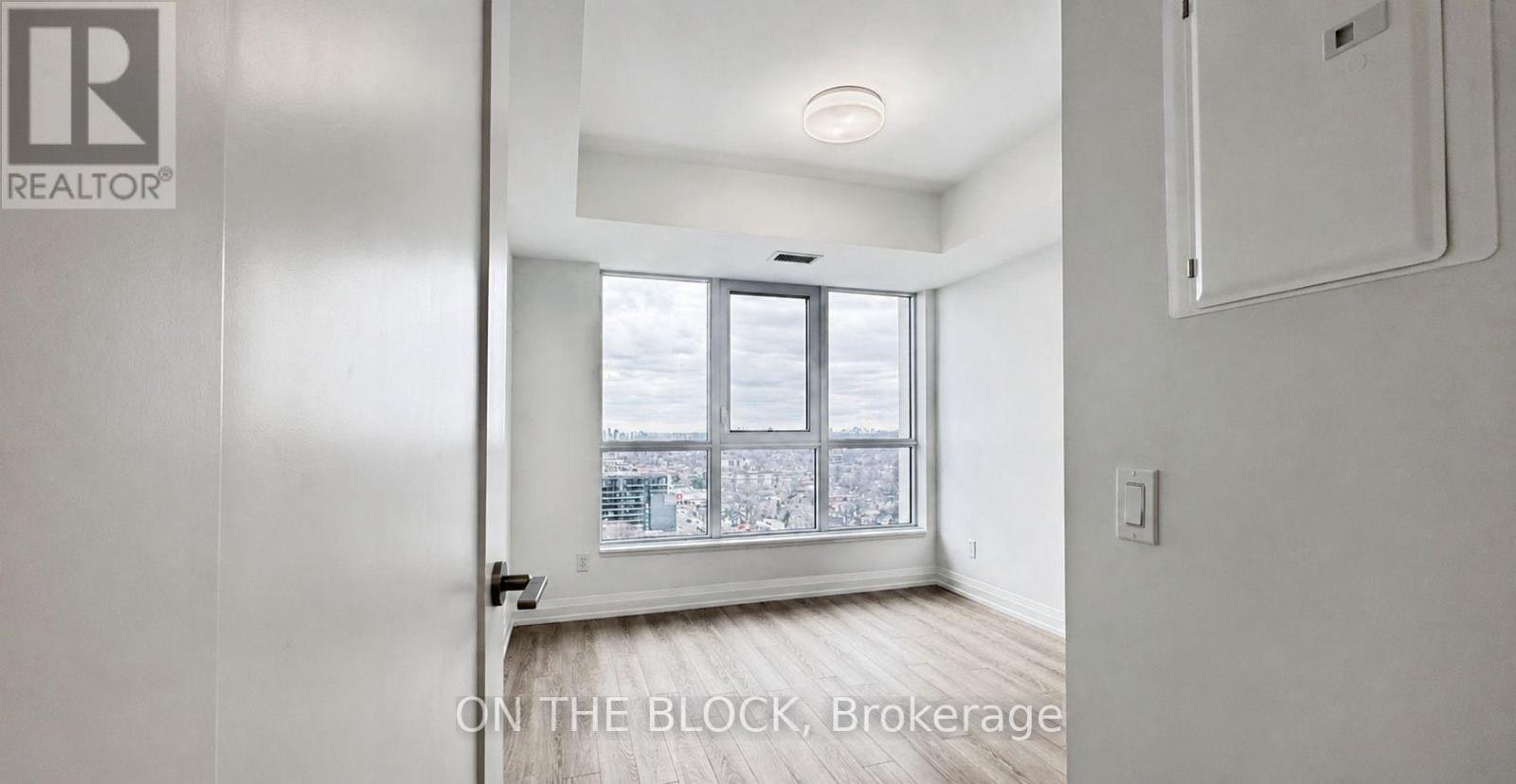 1911-286 Main Street, Toronto, ON, M4C 0B3 - 8