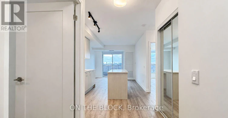 1911-286 Main Street, Toronto, ON, M4C 0B3 - 5