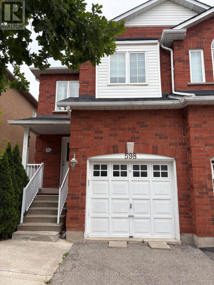 UPPER-598 Dolly Bird Lane, Mississauga, ON, L5W 1G7 - 2