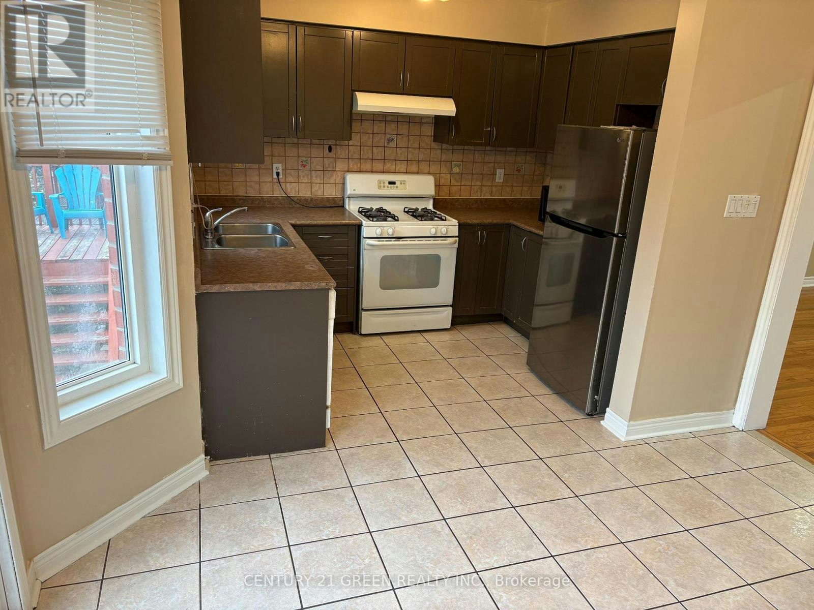 UPPER-598 Dolly Bird Lane, Mississauga, ON, L5W 1G7 - 9