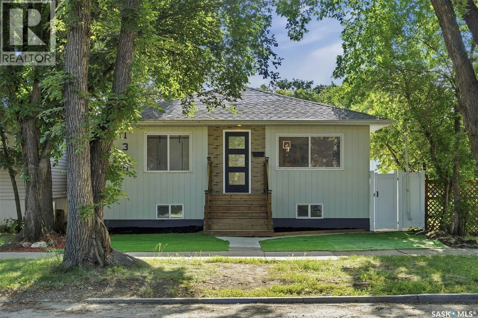 1310 B Avenue N, Saskatoon, SK, S7L 1G5
