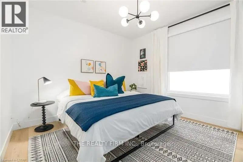 3-304 Oxford Street E, London, ON, N6A 1V4 - 3