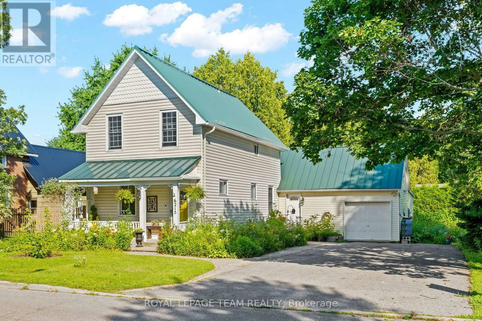 6215 Abbott Street W, Ottawa, ON, K2S 0B4