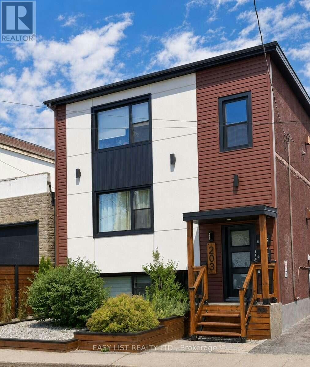 203 Marier Avenue, Ottawa, ON, K1L 5R6