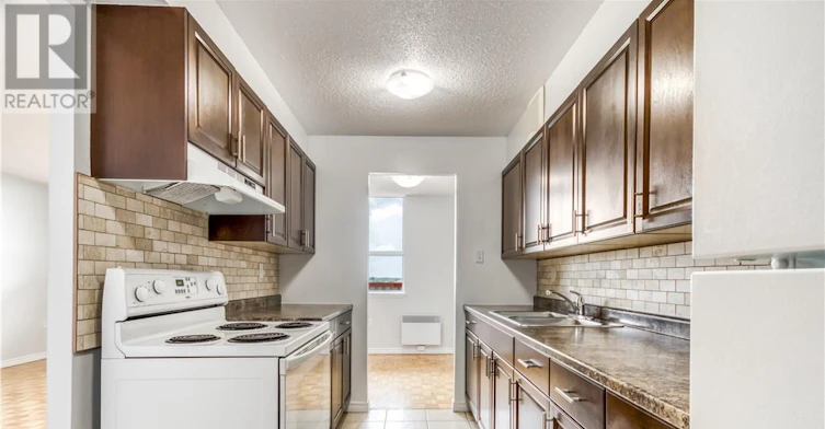 PH4-901 Lasalle Boulevard, Greater Sudbury, ON, P3A 1X7 - 9