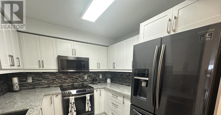 1402-1000 The Esplanade Road N, Pickering, ON, L1V 6V4 - 3