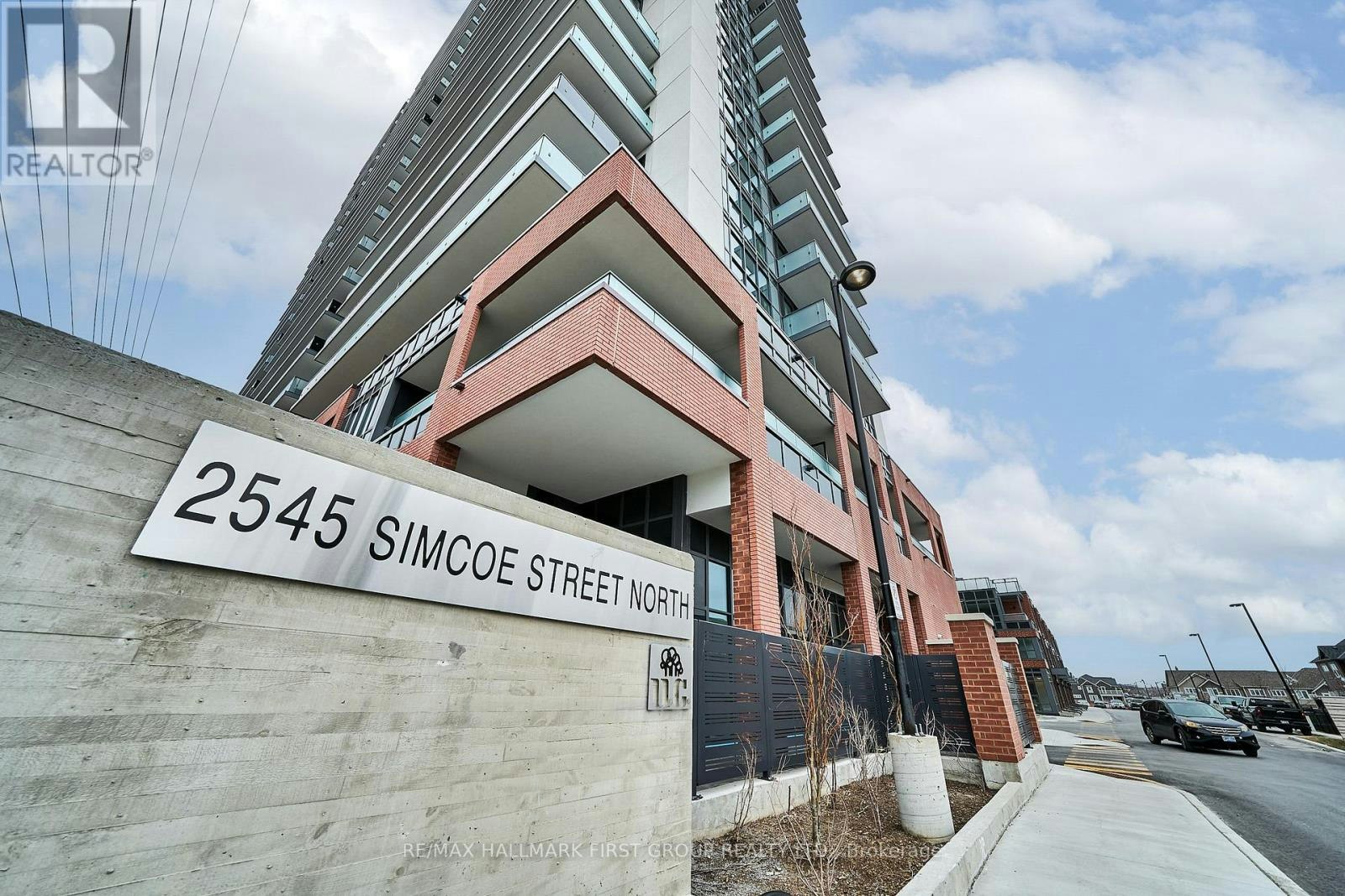 2708-2545 Simcoe Street N, Oshawa, ON, L1W 0W3 - 2
