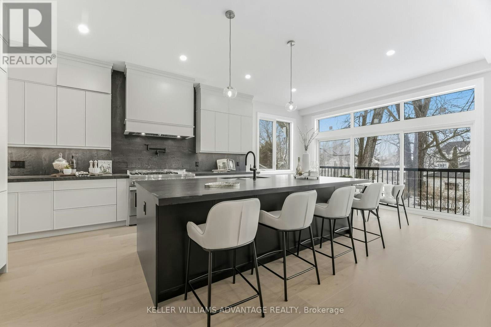 711 Hillview Crescent, Pickering, ON, L1W 2R6 - 7