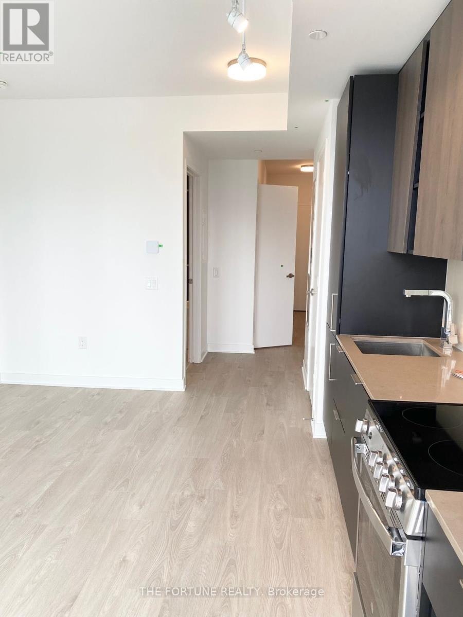 1709-3900 Confederation Parkway, Mississauga, ON, L5B 0M3 - 3