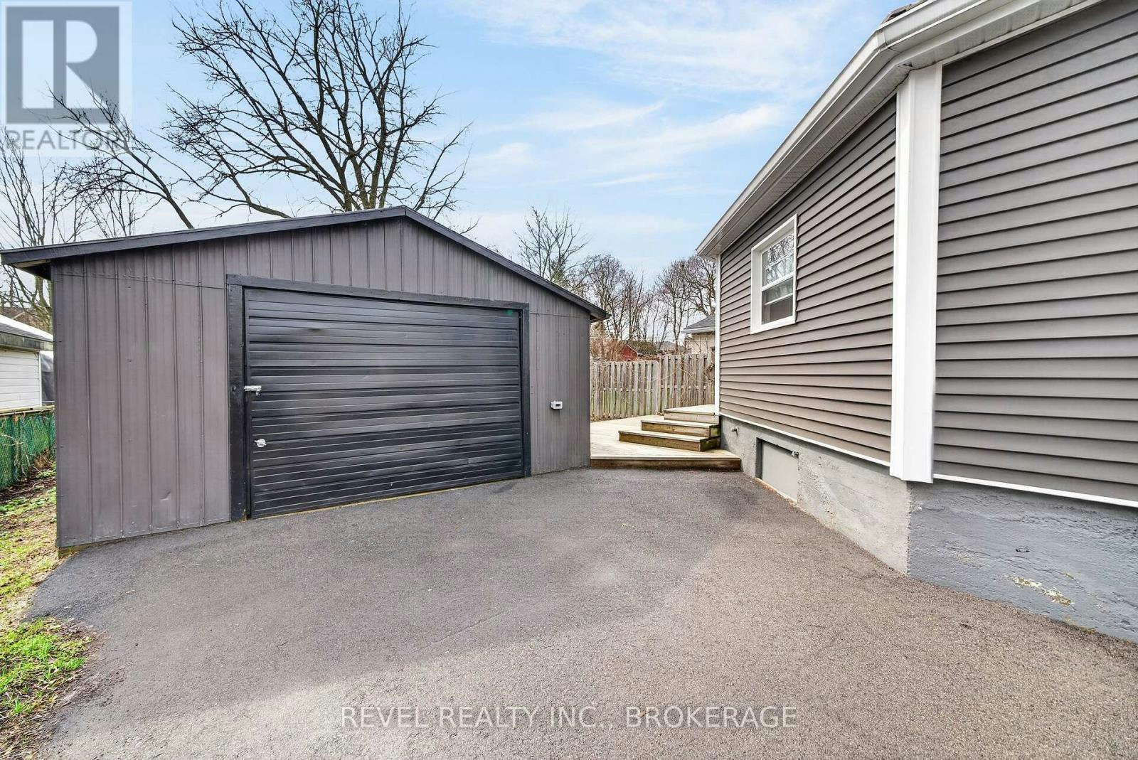 38 Bennett Street, Brockville, ON, K6V 2V8 - 5