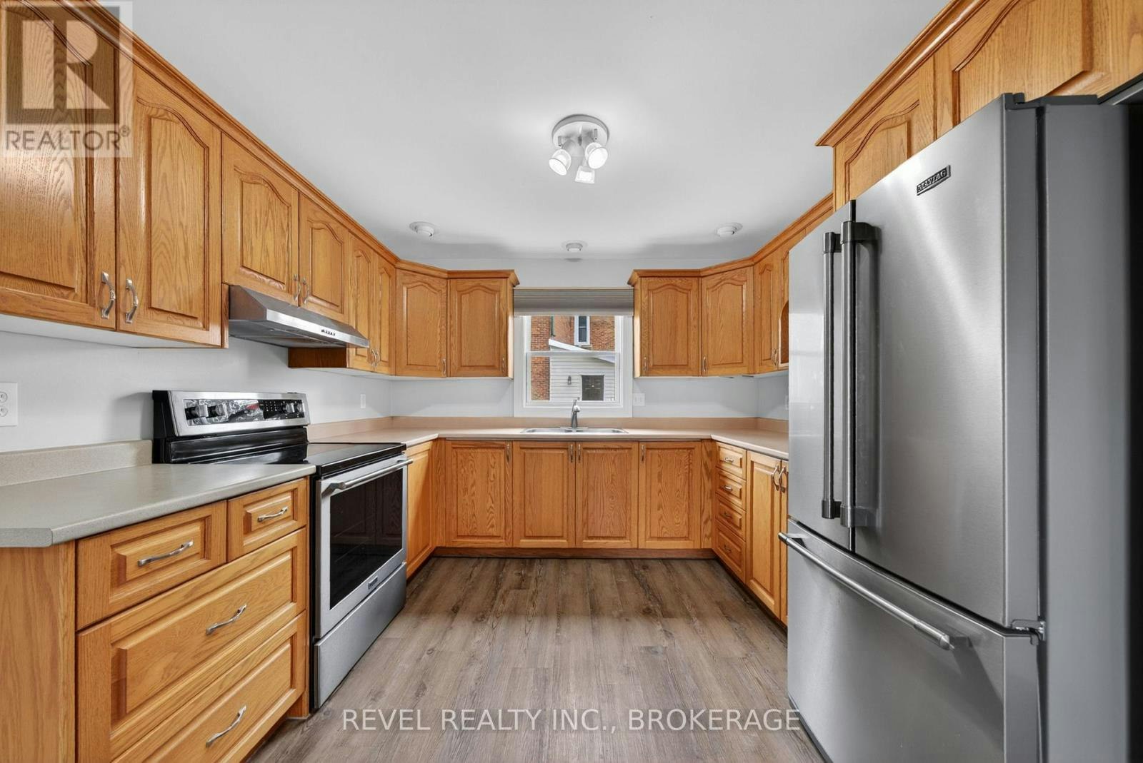 38 Bennett Street, Brockville, ON, K6V 2V8 - 15