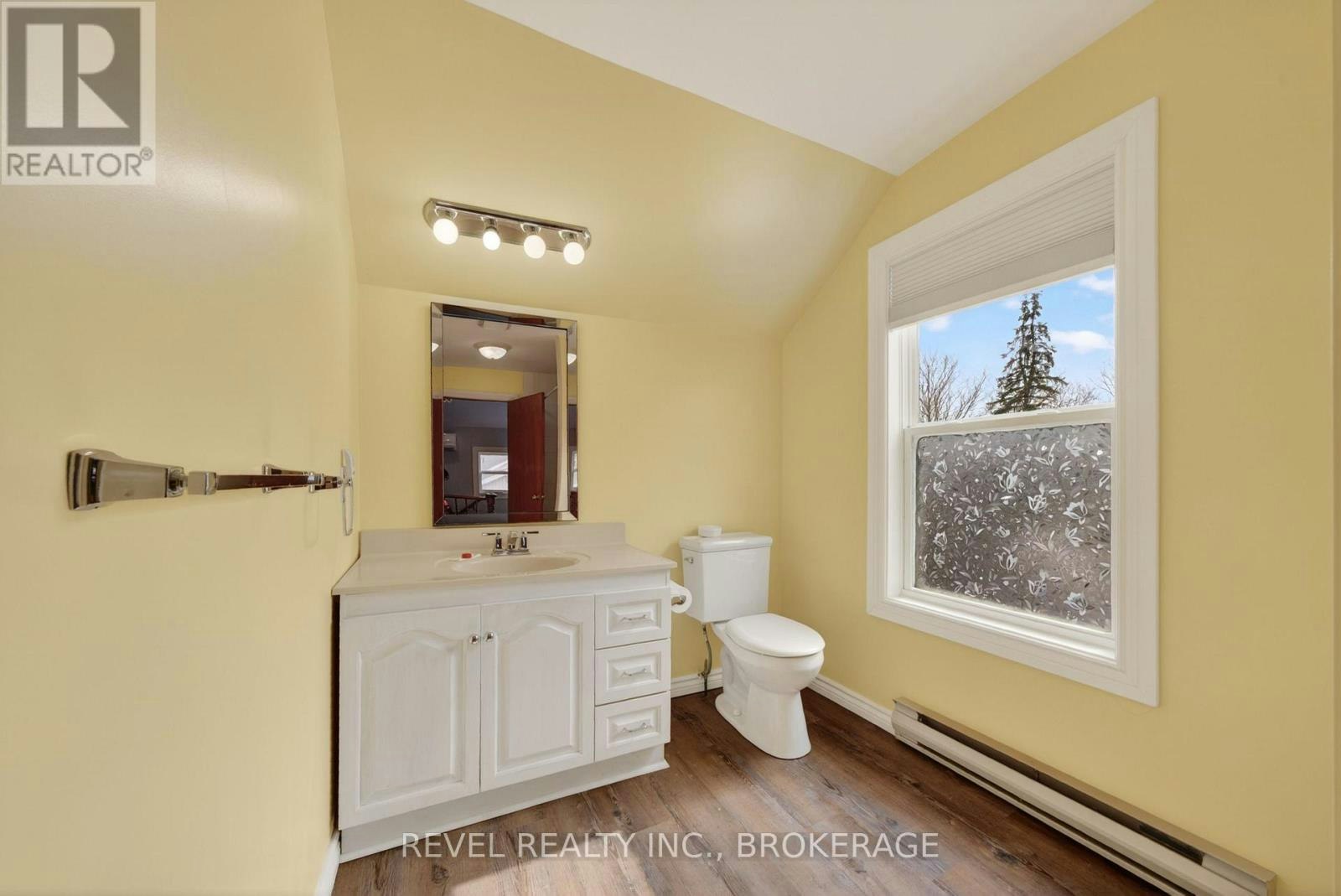 38 Bennett Street, Brockville, ON, K6V 2V8 - 24