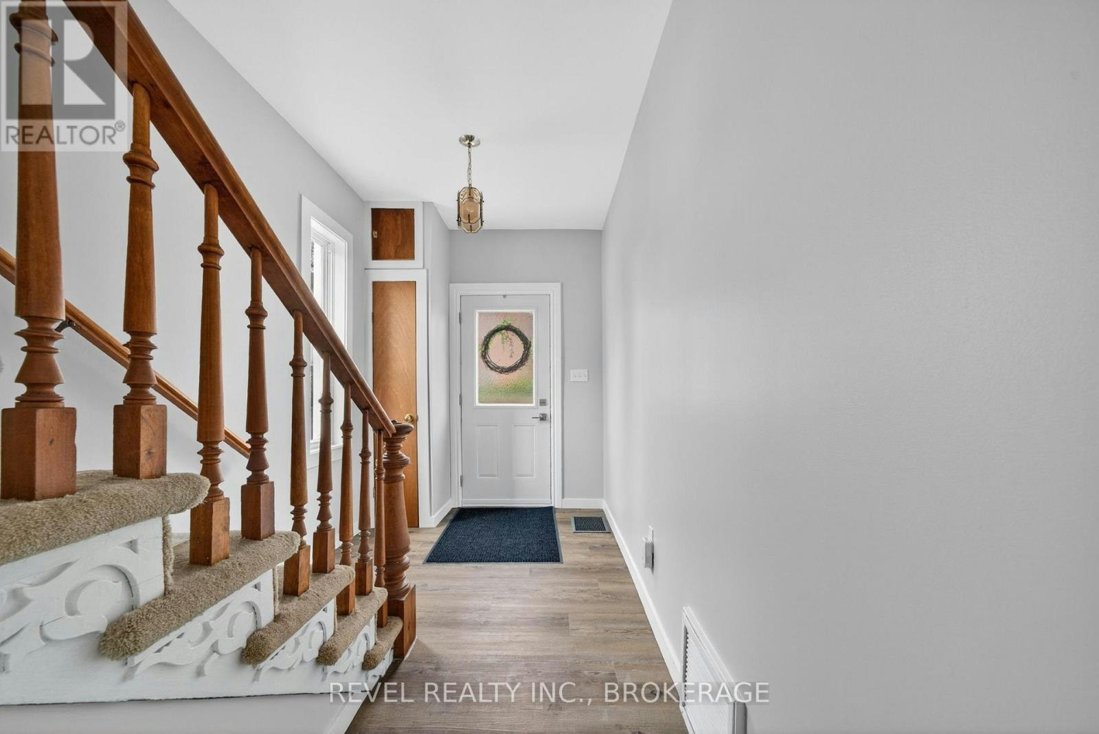 38 Bennett Street, Brockville, ON, K6V 2V8 - 10