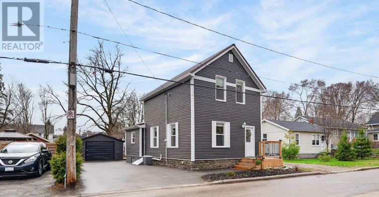 38 Bennett Street, Brockville, ON, K6V 2V8 - 2