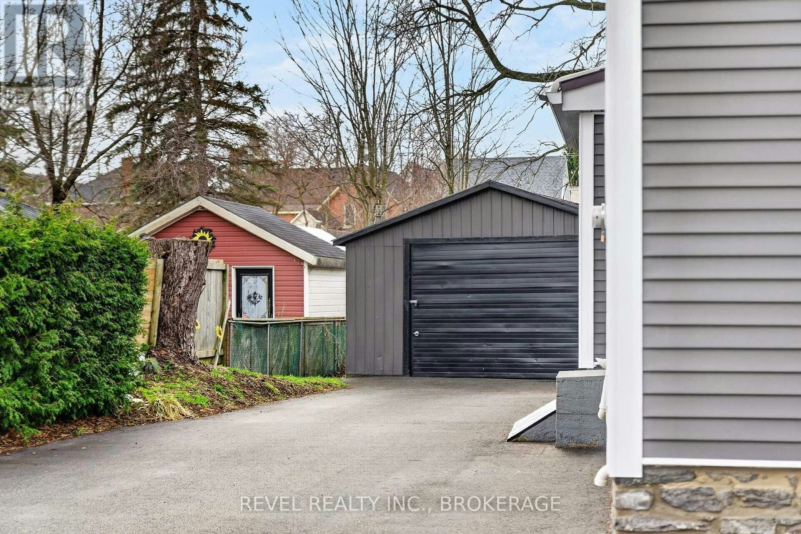 38 Bennett Street, Brockville, ON, K6V 2V8 - 31