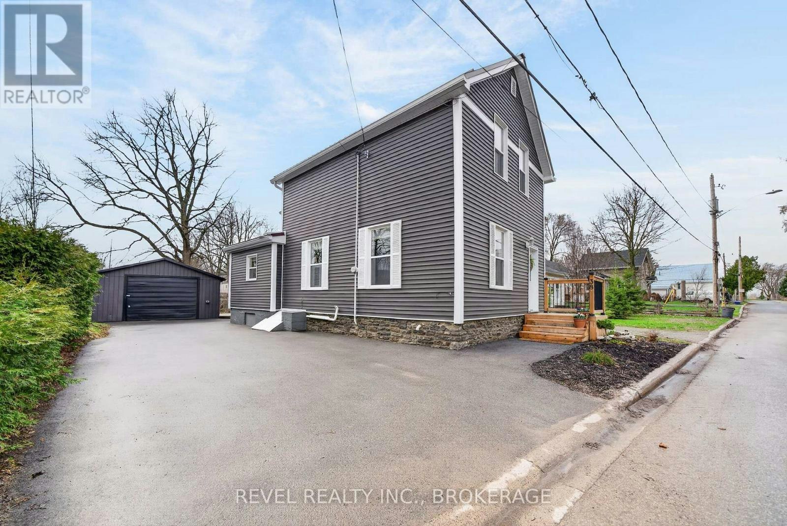 38 Bennett Street, Brockville, ON, K6V 2V8 - 4