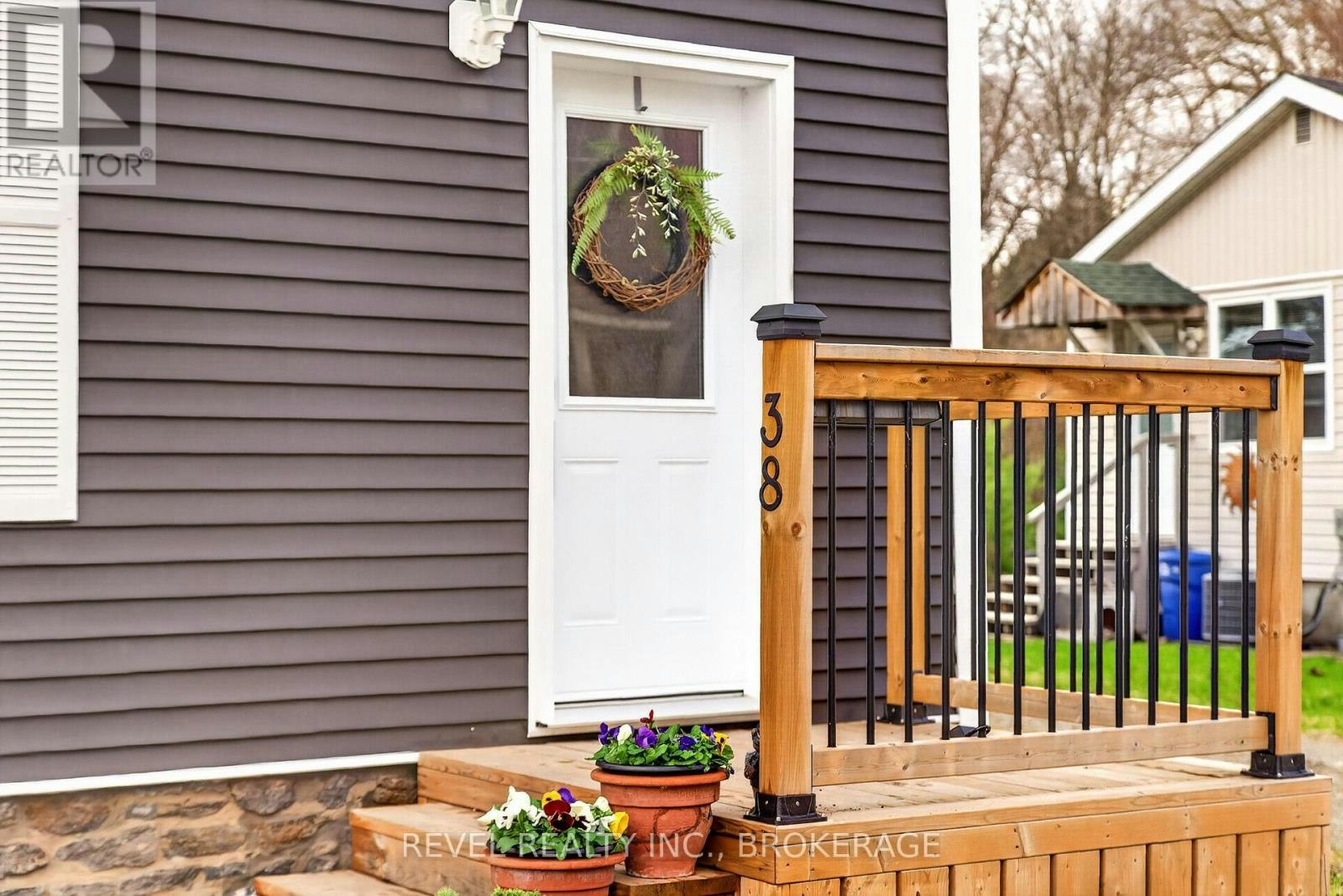38 Bennett Street, Brockville, ON, K6V 2V8 - 30