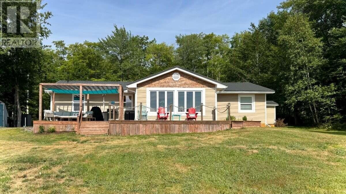 131 Meadow Lane, Murphy Lake, NS, B4N 3V8