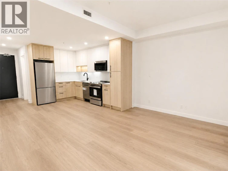 409-1380 Pridham Avenue, Kelowna, BC, V1Y 0P7 - 2
