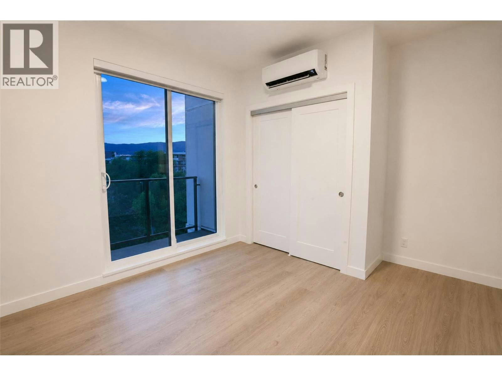 409-1380 Pridham Avenue - 5