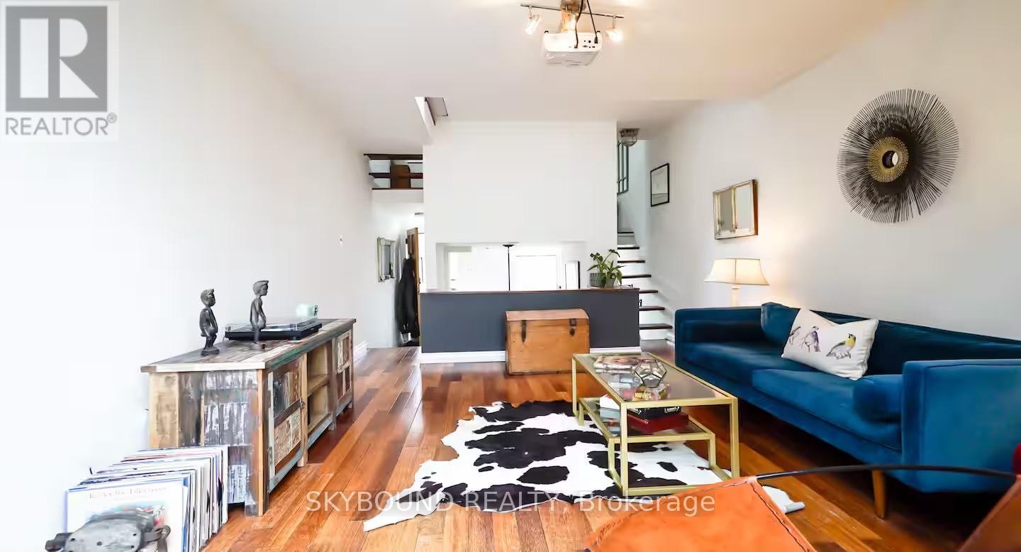 12 Ashby Place, Toronto, ON, M5A 3E3 - 4