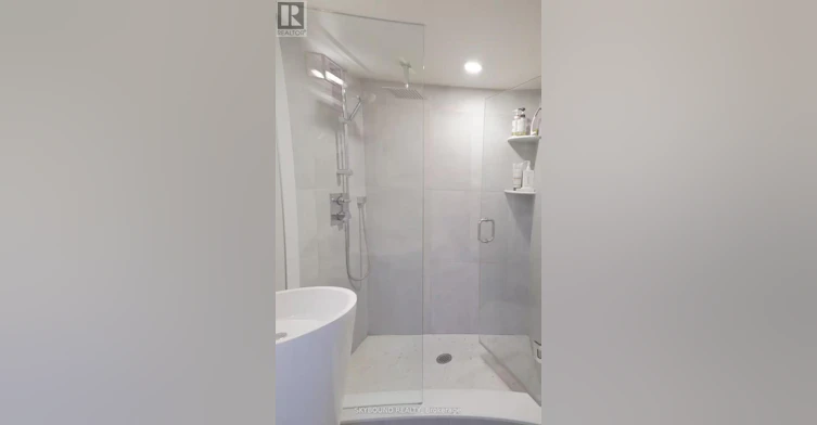 12 Ashby Place, Toronto, ON, M5A 3E3 - 16