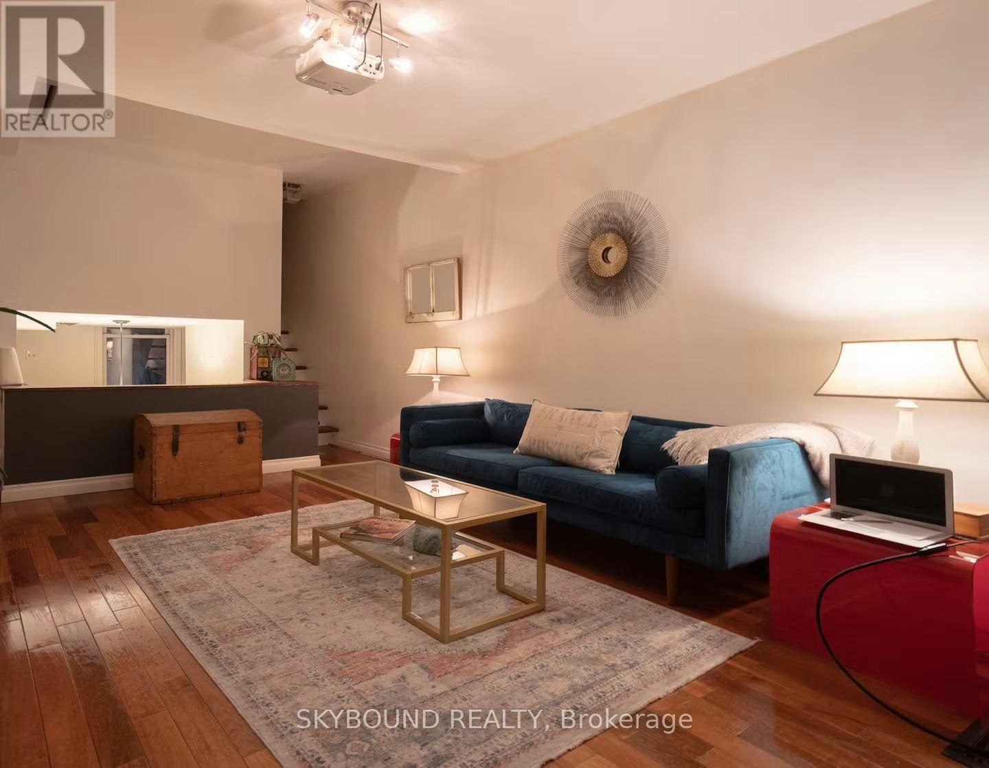 12 Ashby Place, Toronto, ON, M5A 3E3 - 5