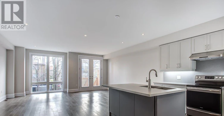 35B Marquette Avenue, Toronto, ON, M6A 1X8 - 8