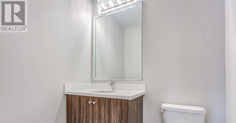 35B Marquette Avenue, Toronto, ON, M6A 1X8 - 16