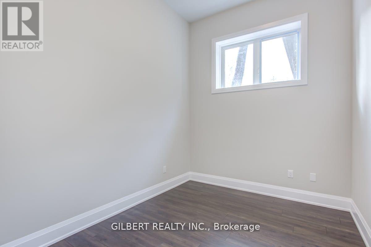 35B Marquette Avenue, Toronto, ON, M6A 1X8 - 25