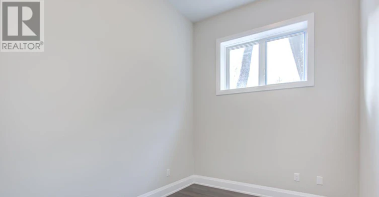 35B Marquette Avenue, Toronto, ON, M6A 1X8 - 25