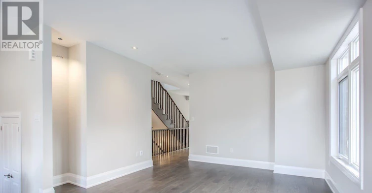 35B Marquette Avenue, Toronto, ON, M6A 1X8 - 7