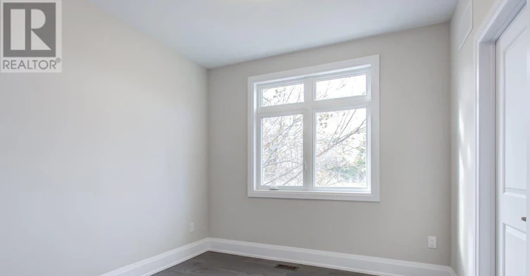 35B Marquette Avenue, Toronto, ON, M6A 1X8 - 20