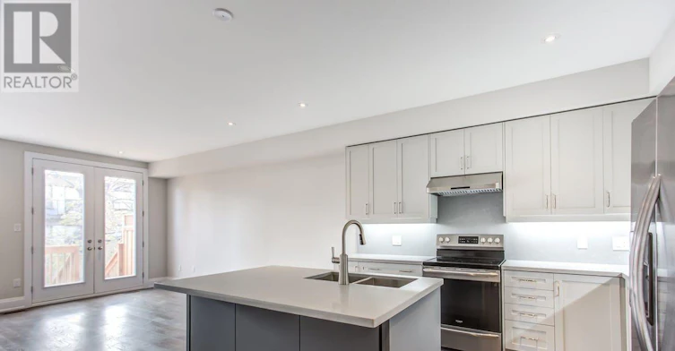 35B Marquette Avenue, Toronto, ON, M6A 1X8 - 15
