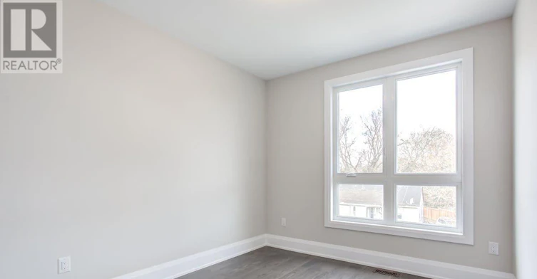35B Marquette Avenue, Toronto, ON, M6A 1X8 - 21