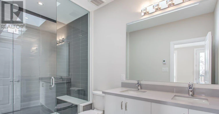 35B Marquette Avenue, Toronto, ON, M6A 1X8 - 19