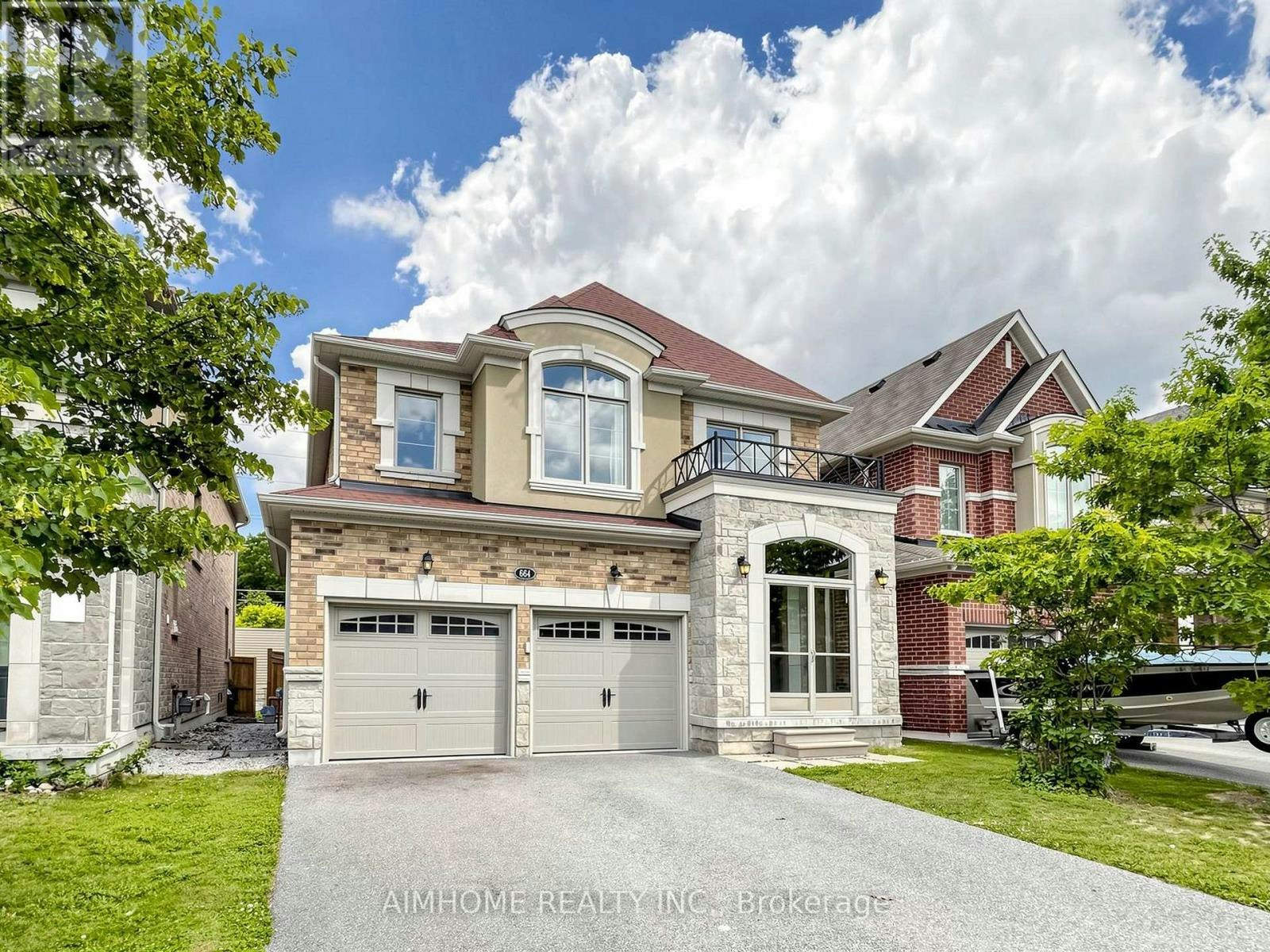 664 Mcgregor Farm Trail, Newmarket, ON, L3X 0H3