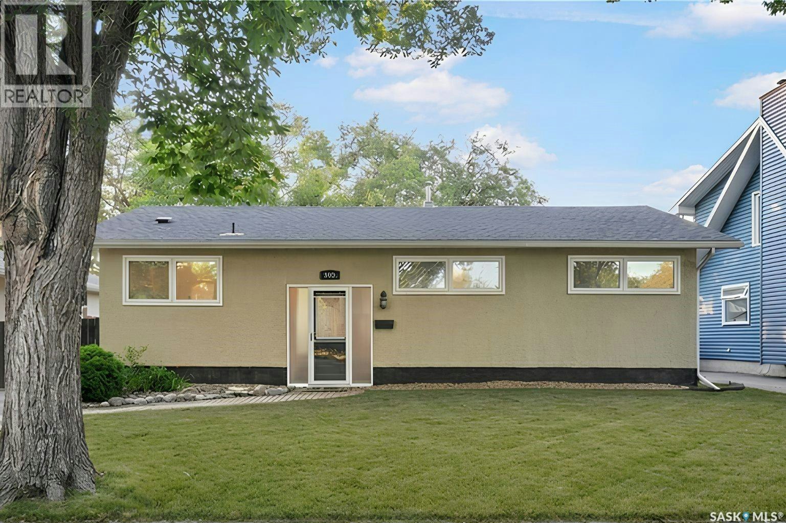 828 Shannon Road, Regina, SK, S4S 5K2