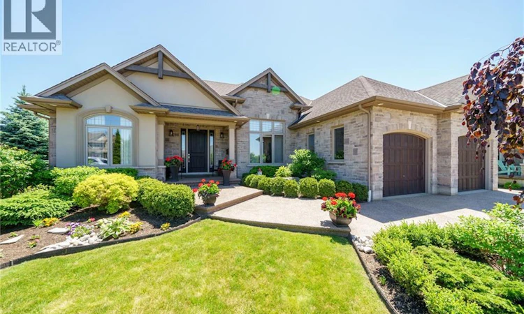 12 Ellington Place